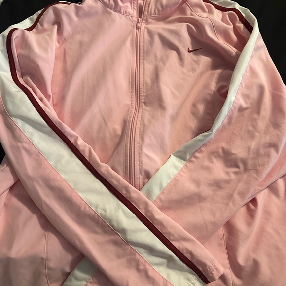 Nike Set - Picture 2 of 3